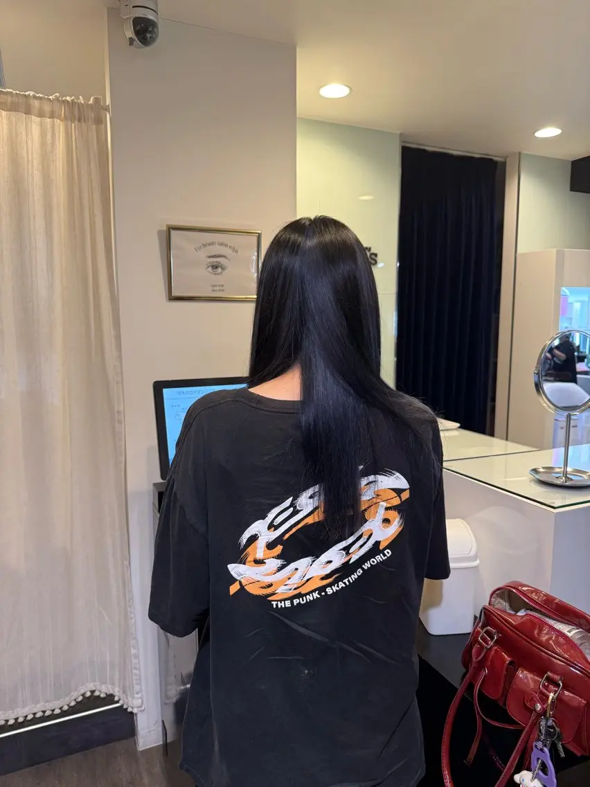 ロング カラー ヘアカラー レイヤー/艶カラー ROKUのヘアスタイル