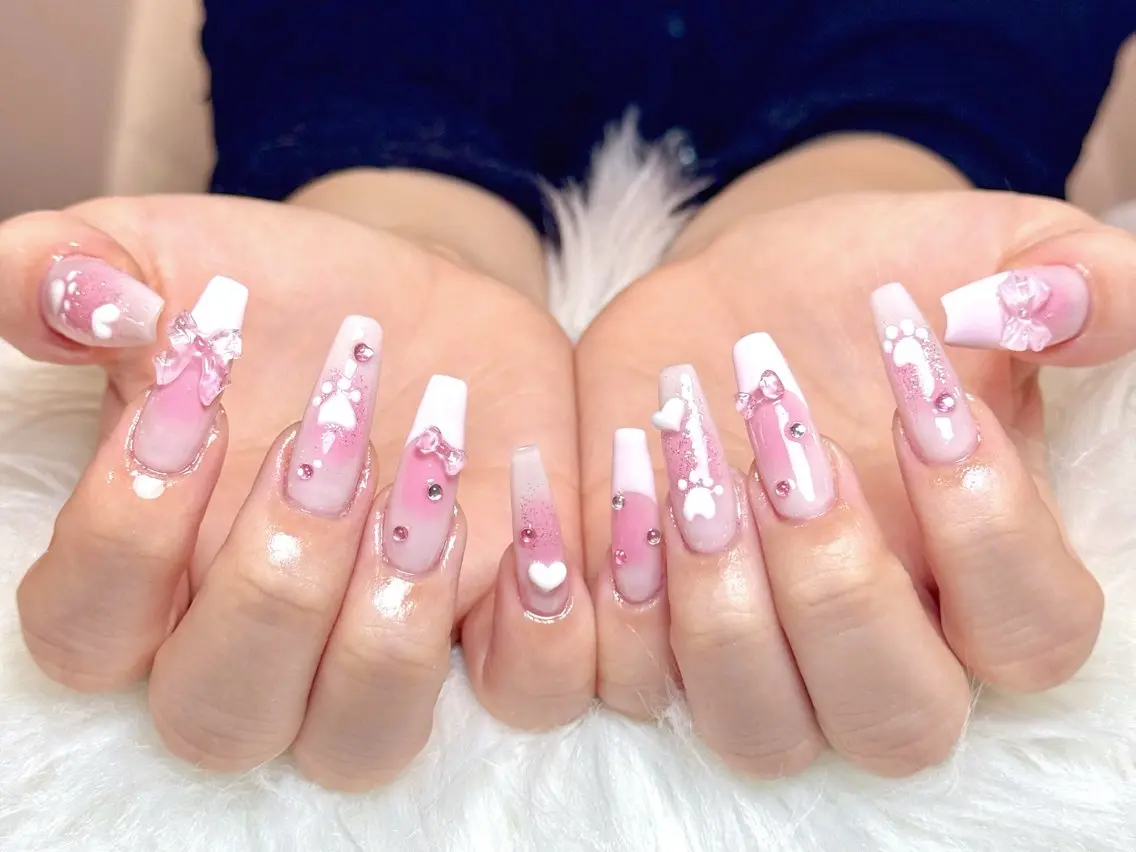 ネイル フレンチネイル ジェルネイル グラデーション 韓国ネイル ロングネイル ハンドネイル Luci Nailのネイルデザイン