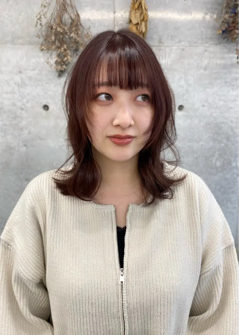 ミディアム カラー カット ヘアカラー トリートメント Saki/レイヤー/ 柔らかカラーのヘアスタイル