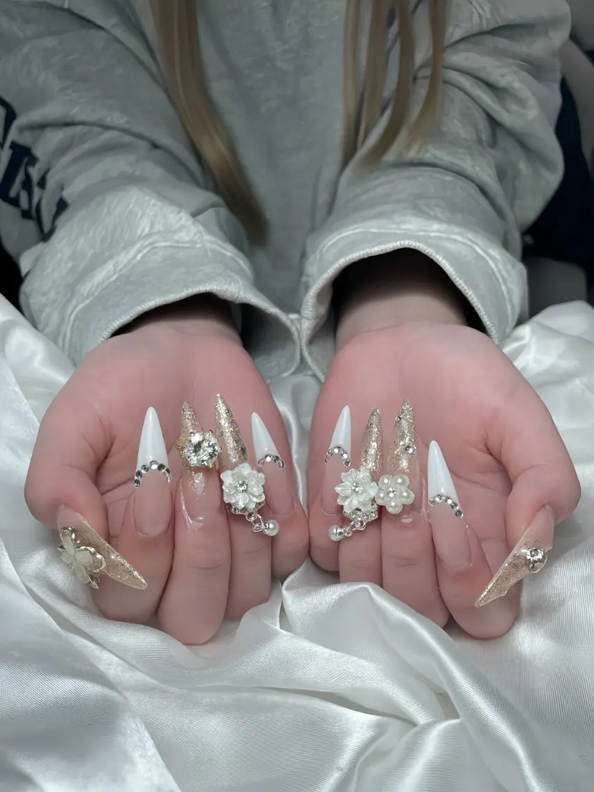 ネイル アートネイル 成人式 ロングネイル ニュアンスネイル スカルプネイル ハンドネイル Rin Nail 新大久保店のネイルデザイン