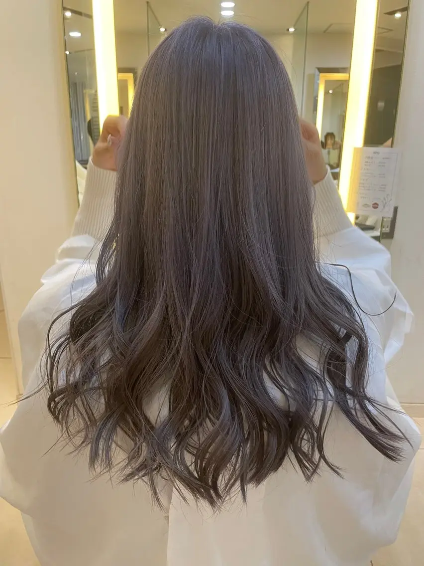 ロング 透明感/ハイトーン ／レッドカラー🍓のヘアスタイル
