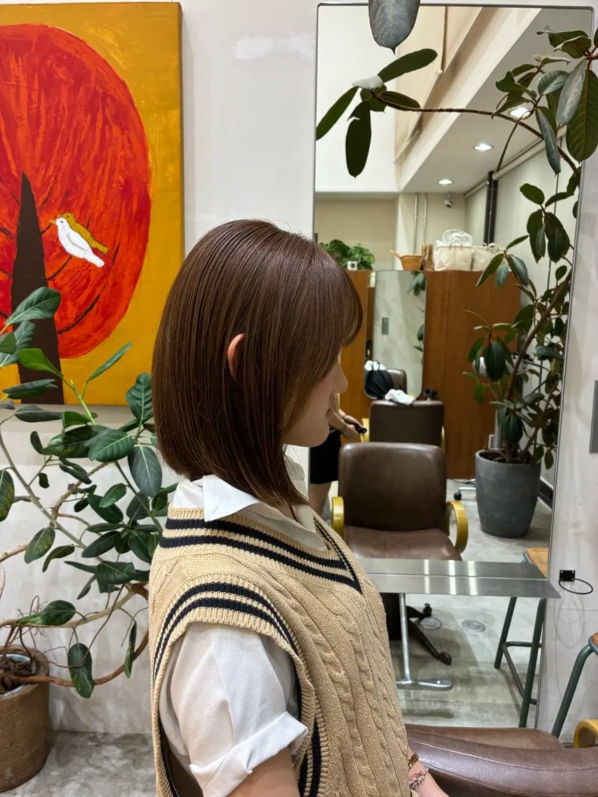 ミディアム カラー ベージュカラー 三宅 瑠偉のヘアスタイル