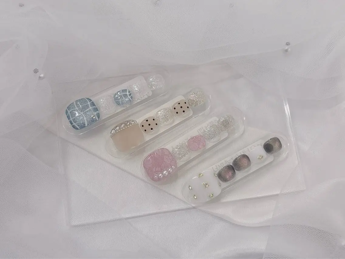 ネイル フットネイル Regene ARAKIのネイルデザイン