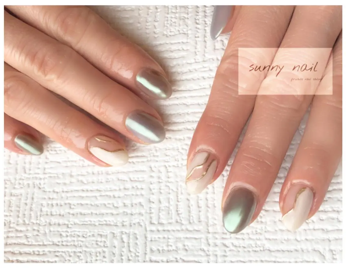 ネイル オーロラネイル ジェルネイル おそろいネイル ミラーネイル ニュアンスネイル sunny nailのネイルデザイン