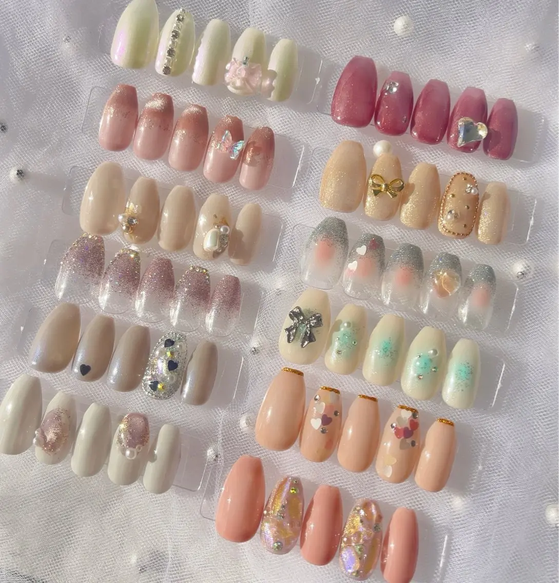 ネイル ハンドネイル ハンドケア e’s nail Lumièreのネイルデザイン