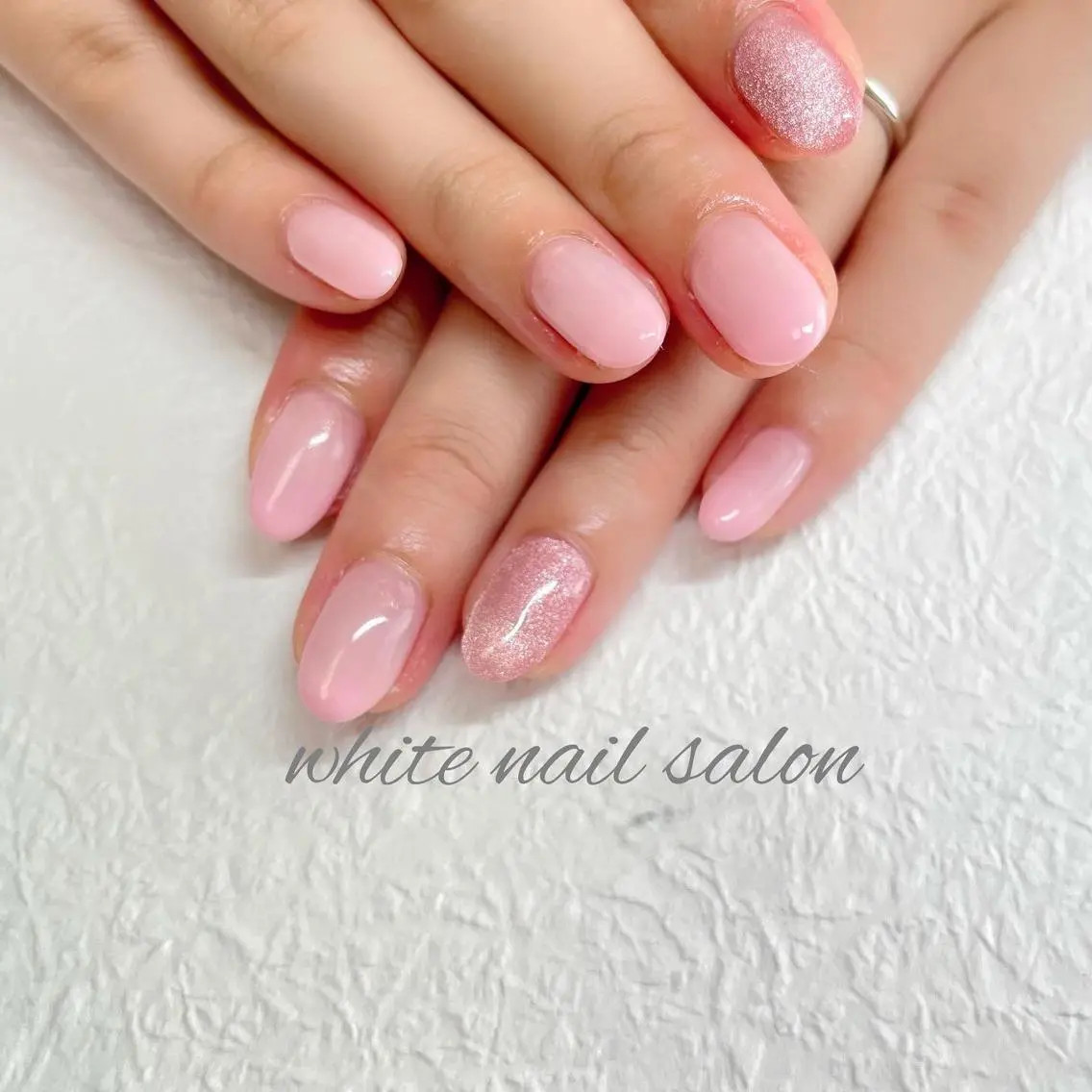 ネイル ジェルネイル ハードジェル ラメ(グリッター) マグネットネイル 持ち込み white nail salonのネイルデザイン