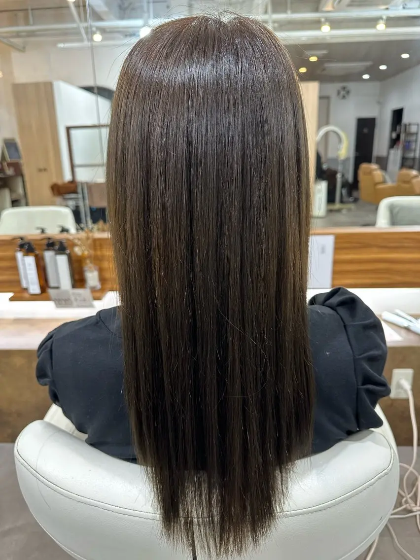 セミロング カット 縮毛矯正 我満 宏映のヘアスタイル