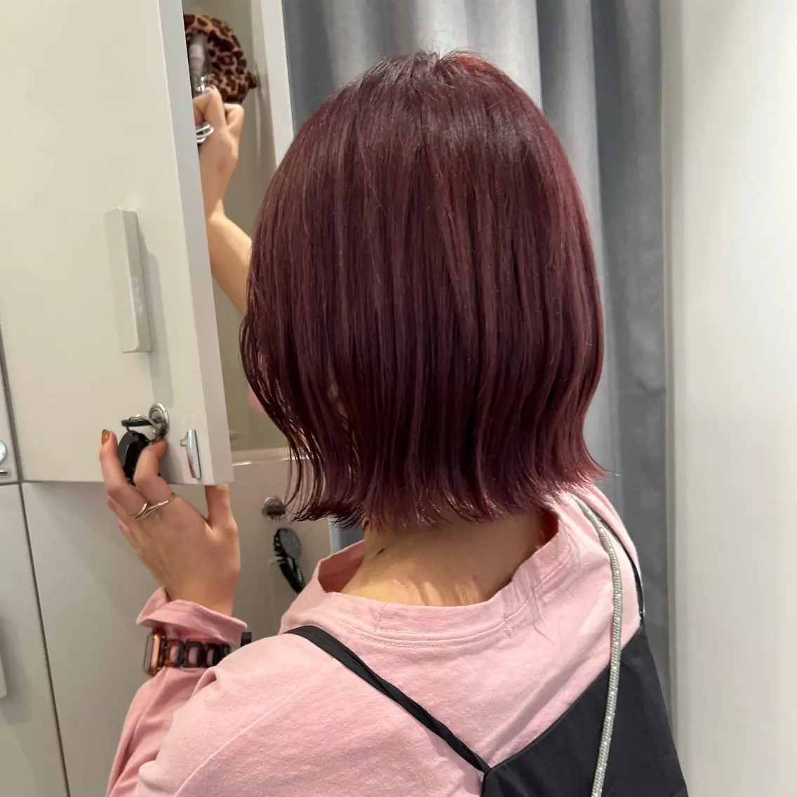 セミロング ボブパーマ🥣KON コンナツミのヘアスタイル
