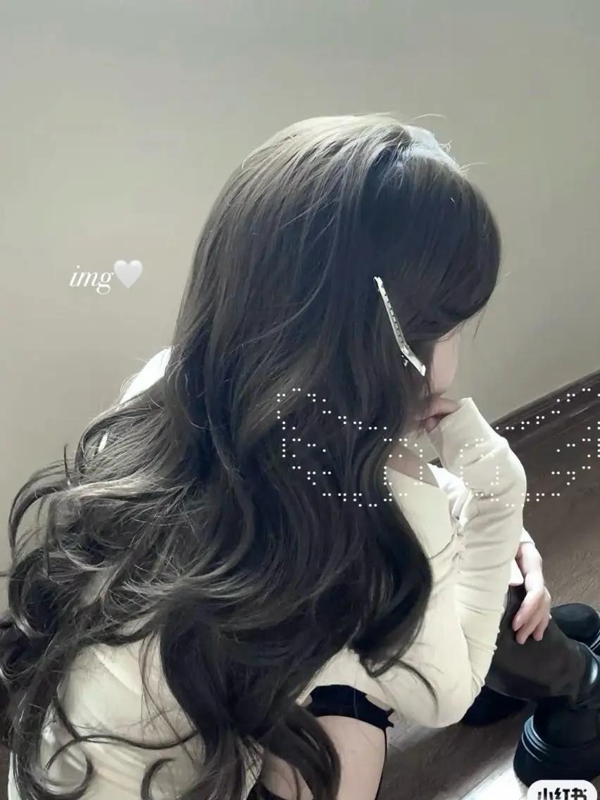 カラー 韓国ヘア🇰🇷艶 カラー🦢みいのヘアスタイル