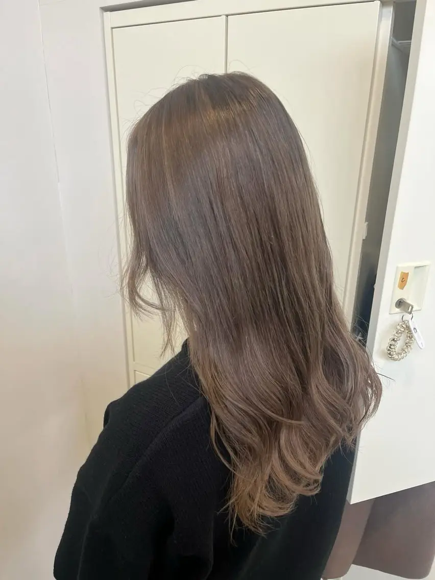 セミロング カラー カラー特化/ブリーチ 梅田中崎町/あかりのヘアスタイル