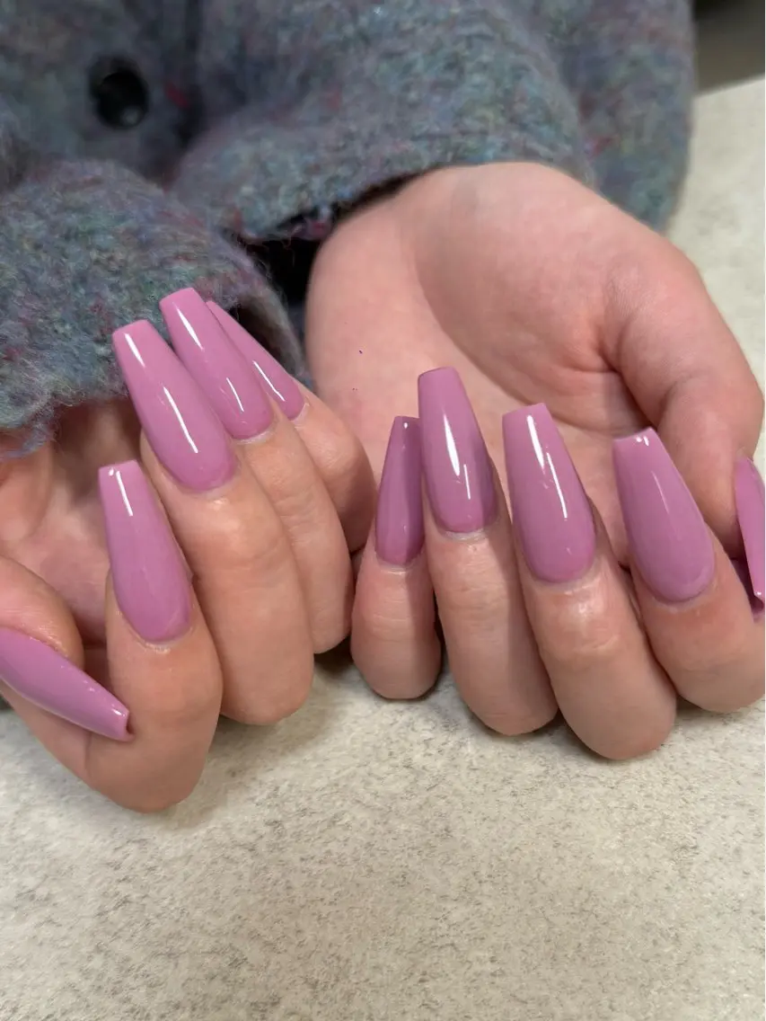 ネイル ハンドネイル ネイルルーム チャームのネイルデザイン