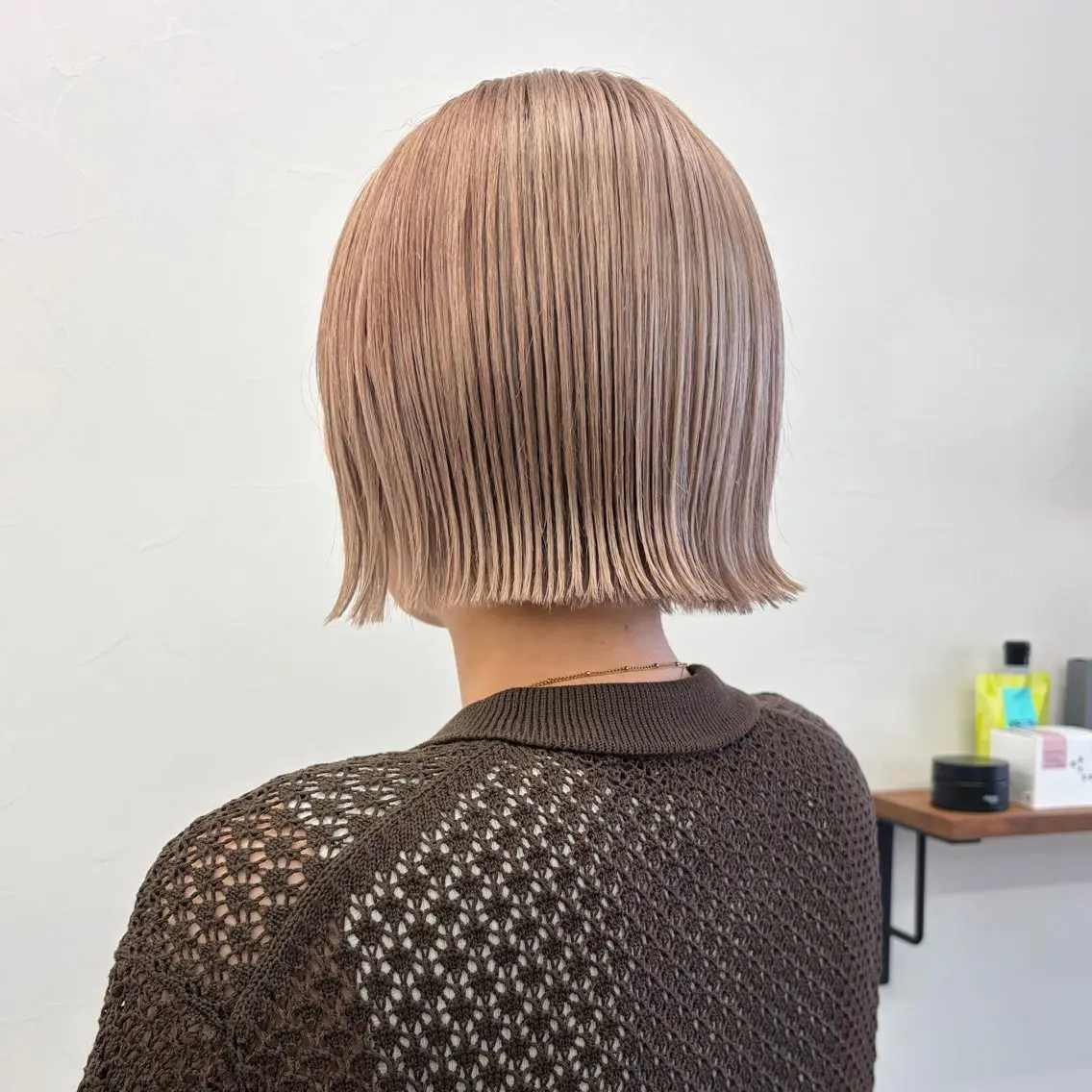 ショート カラー ブリーチ ブリーチなしカラー ボブ 髪質改善 レイヤーカット カット ヘアカラー トリートメント 初めてのショート お任せください✂️のヘアスタイル
