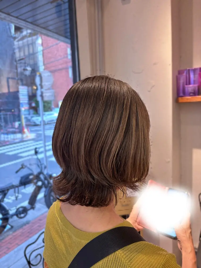 ミディアム 切りっぱなしボブ ボブ くびれヘア 伸ばしかけ 髪質改善 カット ヘアカラー 髪質改善/縮毛矯正 透明感カラー/スバルのヘアスタイル