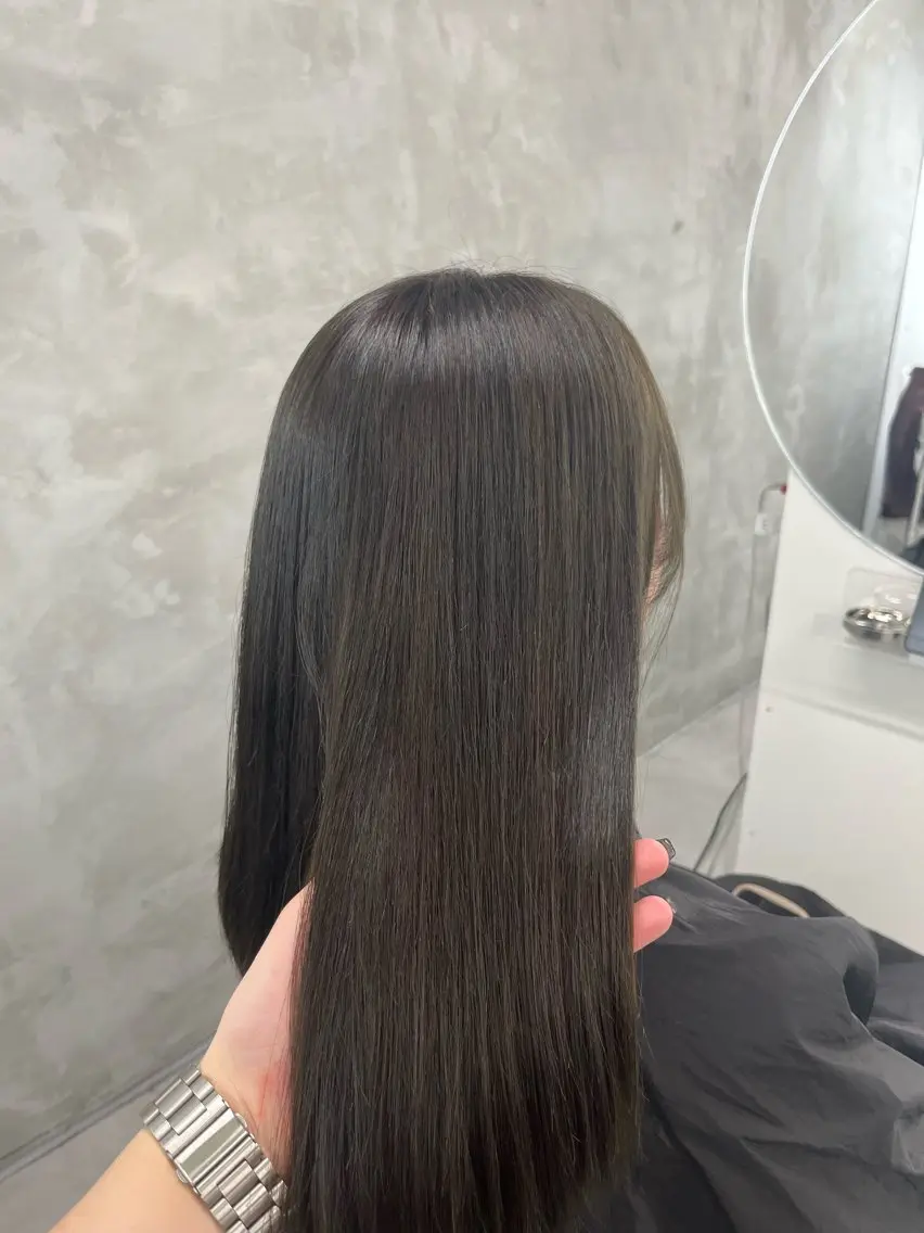ロング カラー カット ヘアカラー トリートメント yuuna ✮ door whiteのヘアスタイル