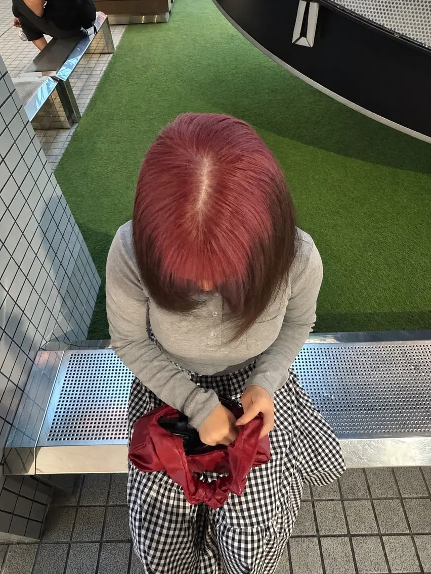 カラー ブリーチ デザインカラー KANA 🎀のヘアスタイル