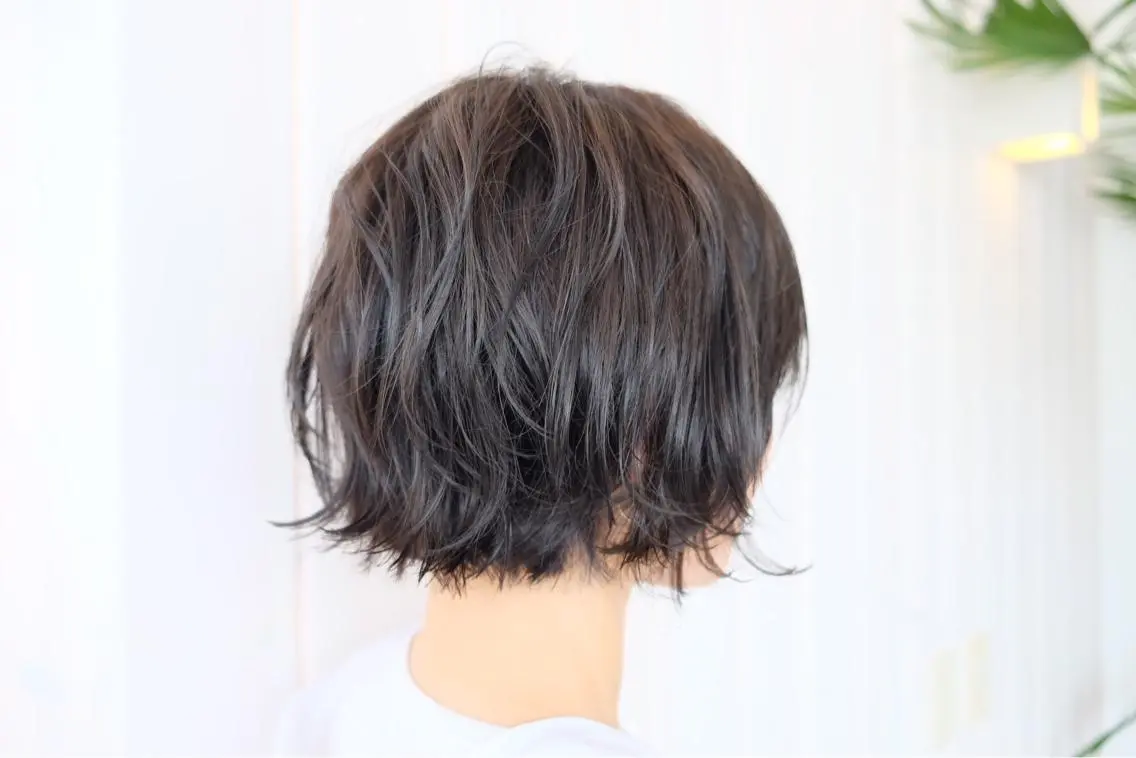 ショート ショートボブ ボブ 伸ばしかけ ショートヘア 佐山 眞紀のヘアスタイル