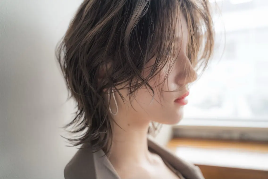 カラー YUJIN ツイスパ波巻き🔥のヘアスタイル
