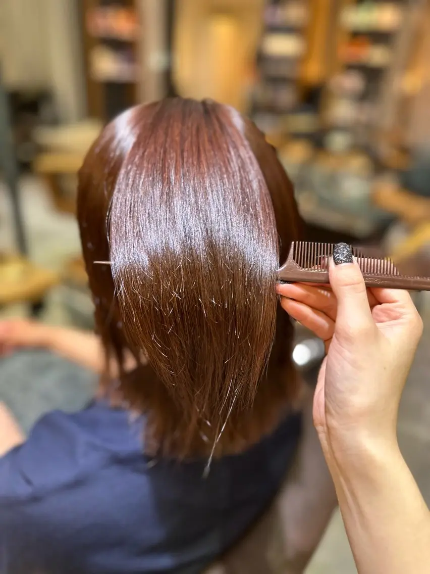 ミディアム 髪質改善 金 春江のヘアスタイル