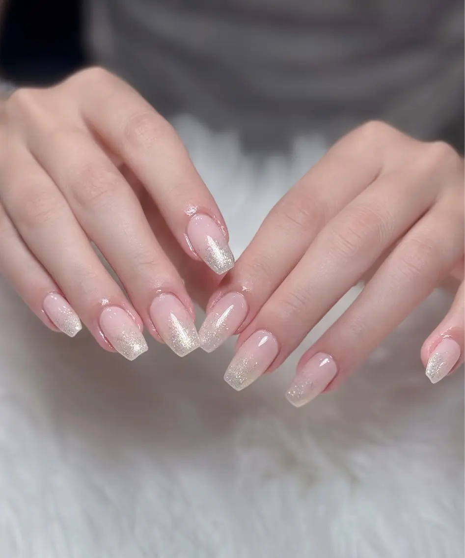 ネイル オーロラネイル チークネイル フットネイル フレンチネイル ジェルネイル ハンドネイル Nichi Nailsのネイルデザイン