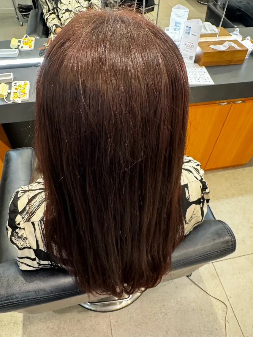 セミロング ヘアカラー KOUYU(ému) 伏見/カラーモデルのヘアスタイル