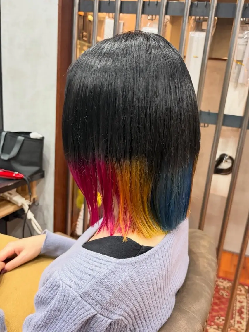 ショート カラー ヘアアレンジ 烏山 達也のヘアスタイル