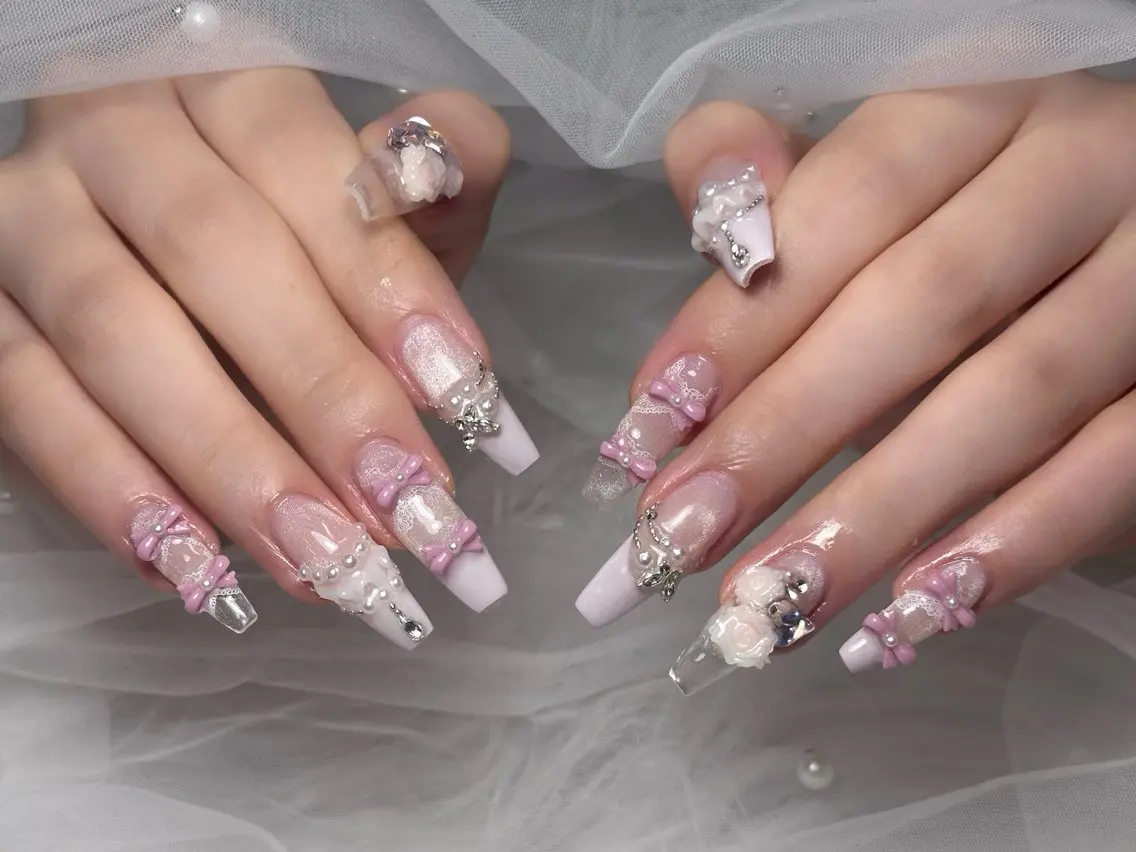 ネイル 成人式 フラッシュネイル フレンチネイル ジェルネイル グラデーション ハンドネイル Umiko🪆 Nailのネイルデザイン