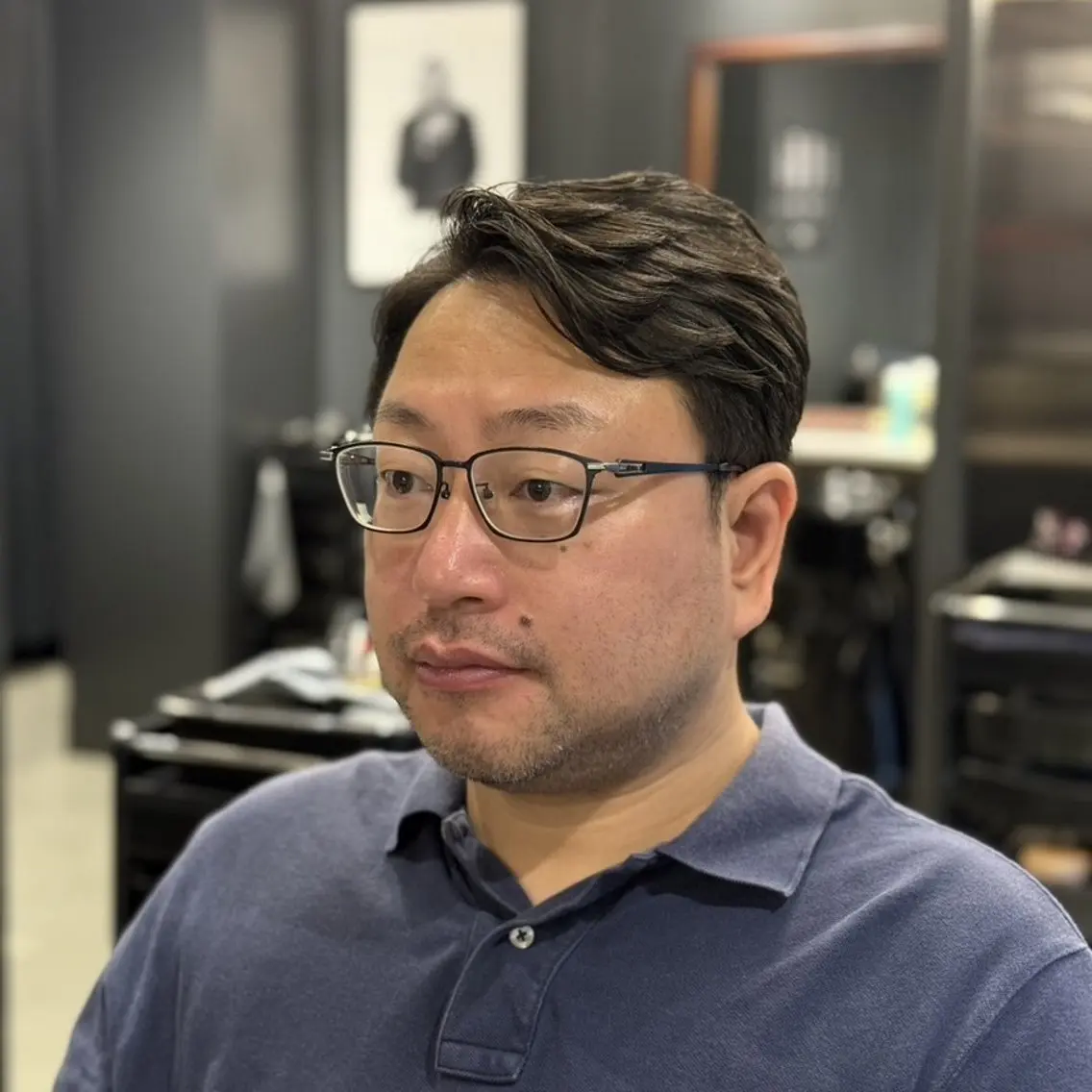 大人男性ヘアカットの写真