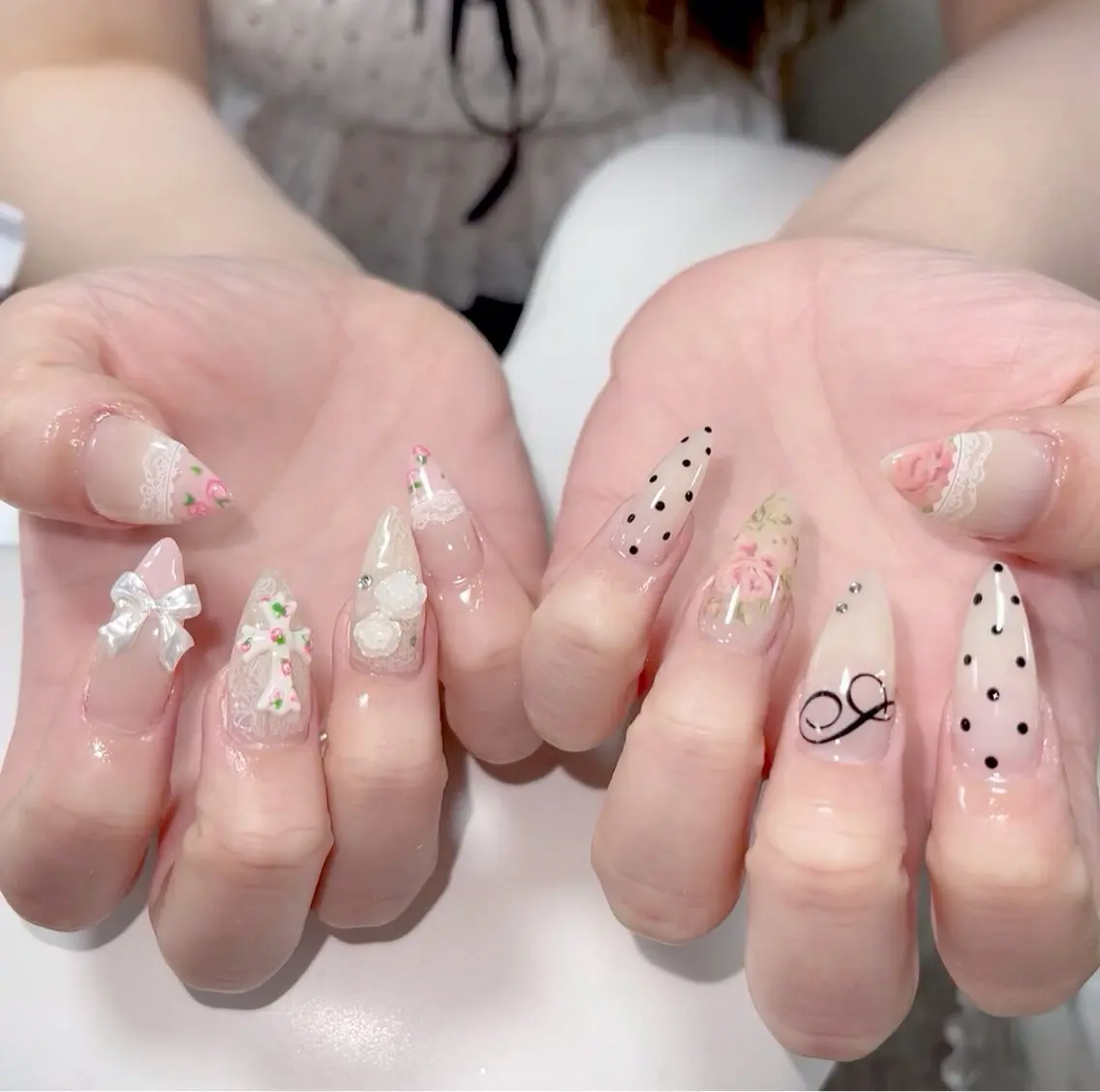 ネイル オーロラネイル 長さ出し フラッシュネイル フレンチネイル ジェルネイル ハンドネイル ハンドケア CiCi Nail Salonのネイルデザイン