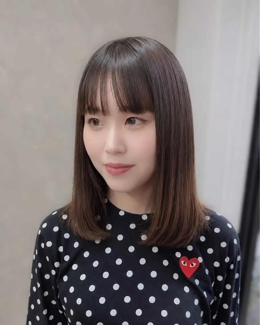 セミロング カラー 柏 康孝のヘアスタイル