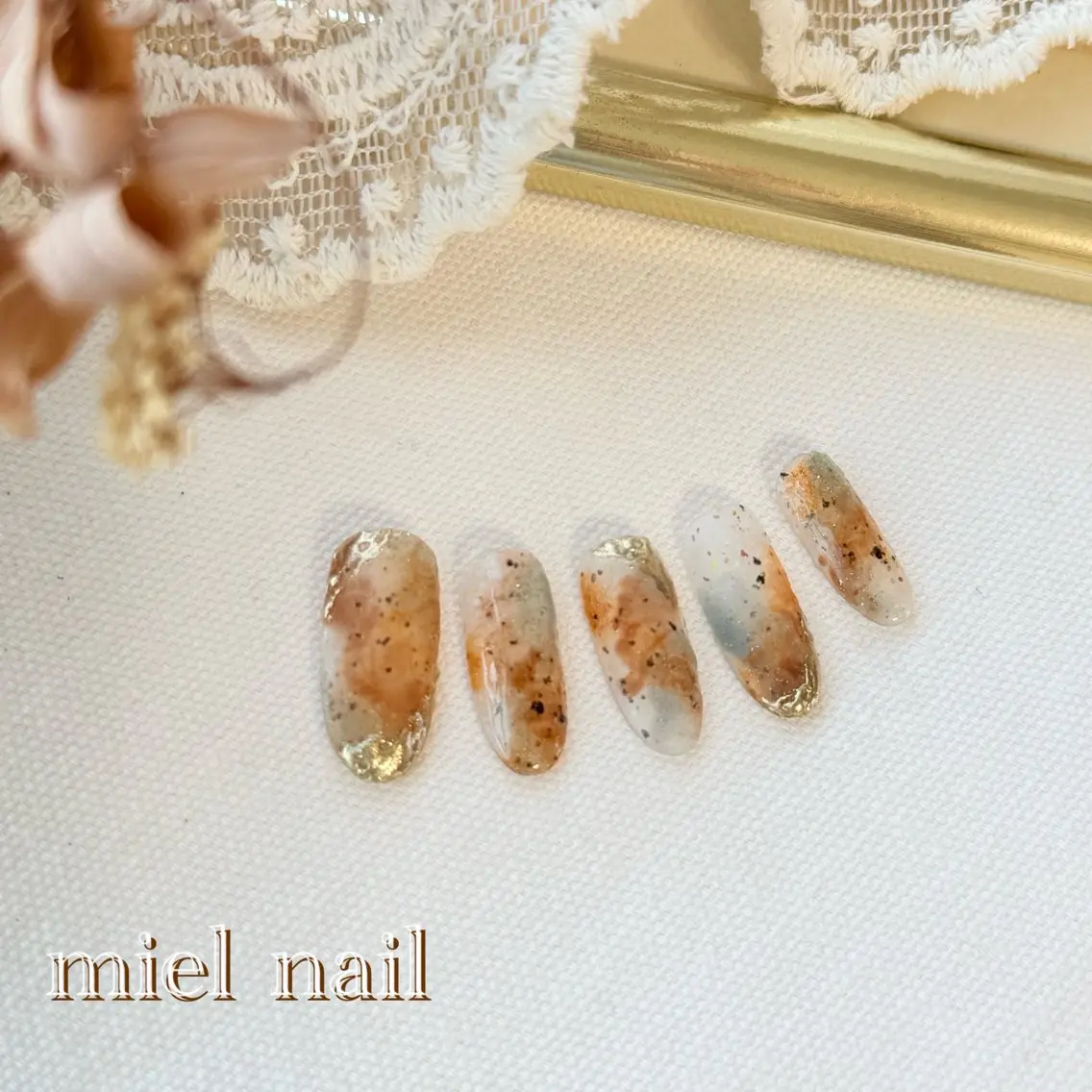 ネイル ゴールド ニュアンスネイル 夏ネイル ハンドネイル miel nailのネイルデザイン