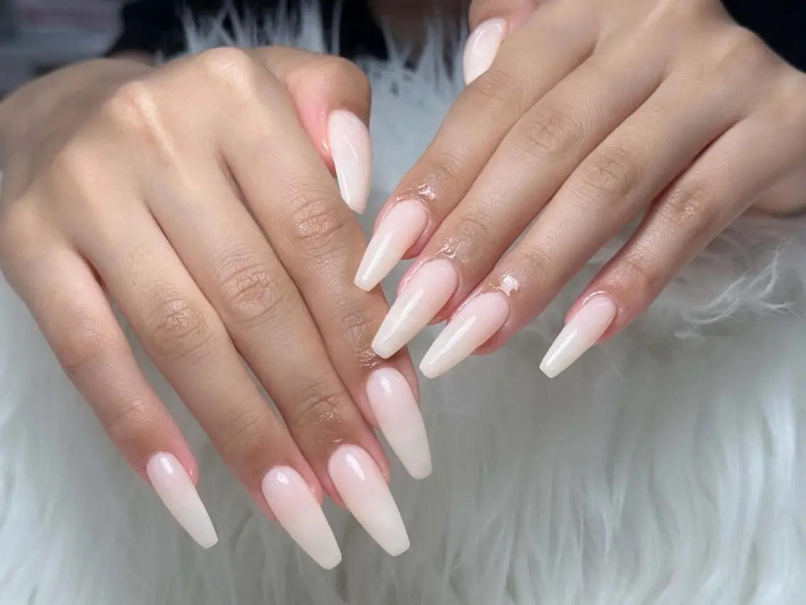 ネイル AURA NAIL🎀💅のネイルデザイン