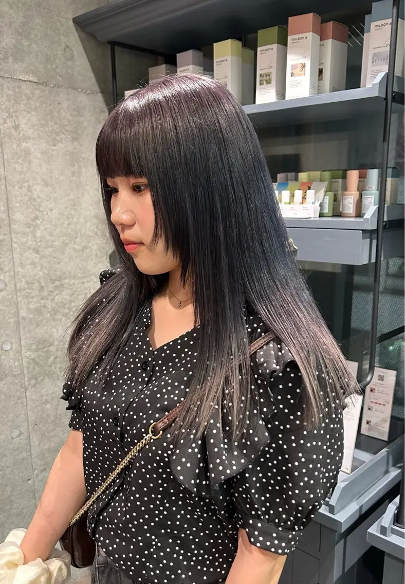 セミロング カラー ブリーチ 透明感カラー グレージュ ラベンダーカラー ラベンダーグレージュ カット ヘアカラー トリートメント hina💟 透明感カラーのヘアスタイル