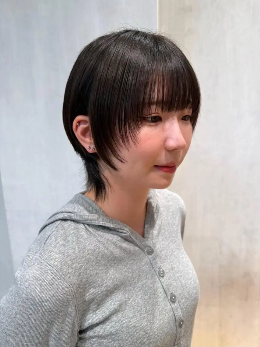 ショート 顔周りカット レイヤーカット ショートヘア ウルフカット shuto/ ショートモデルのヘアスタイル