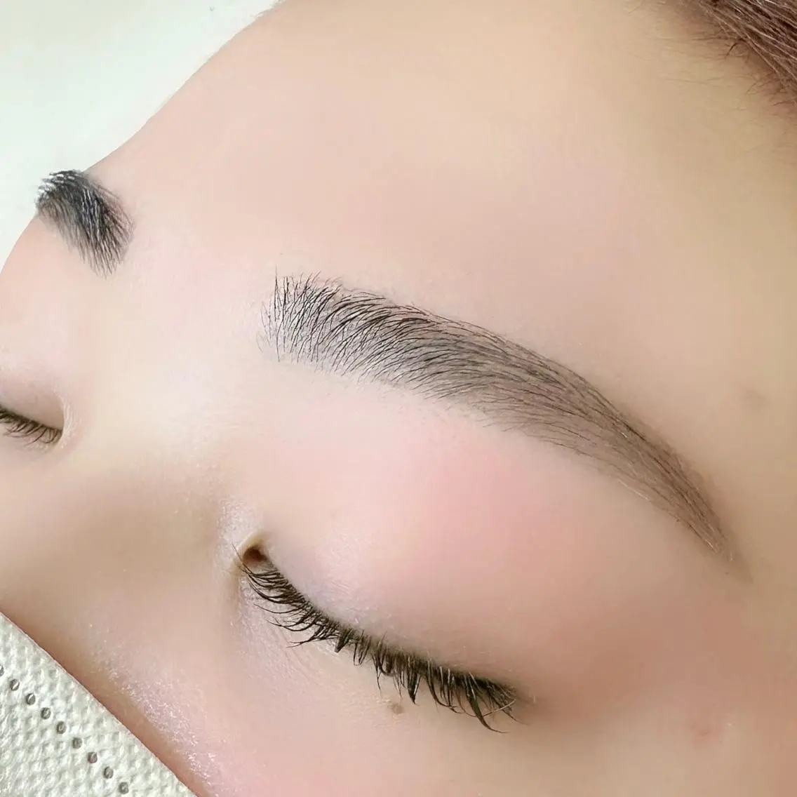 アイブロウ OPS hair ミクのマツエク・マツパデザイン
