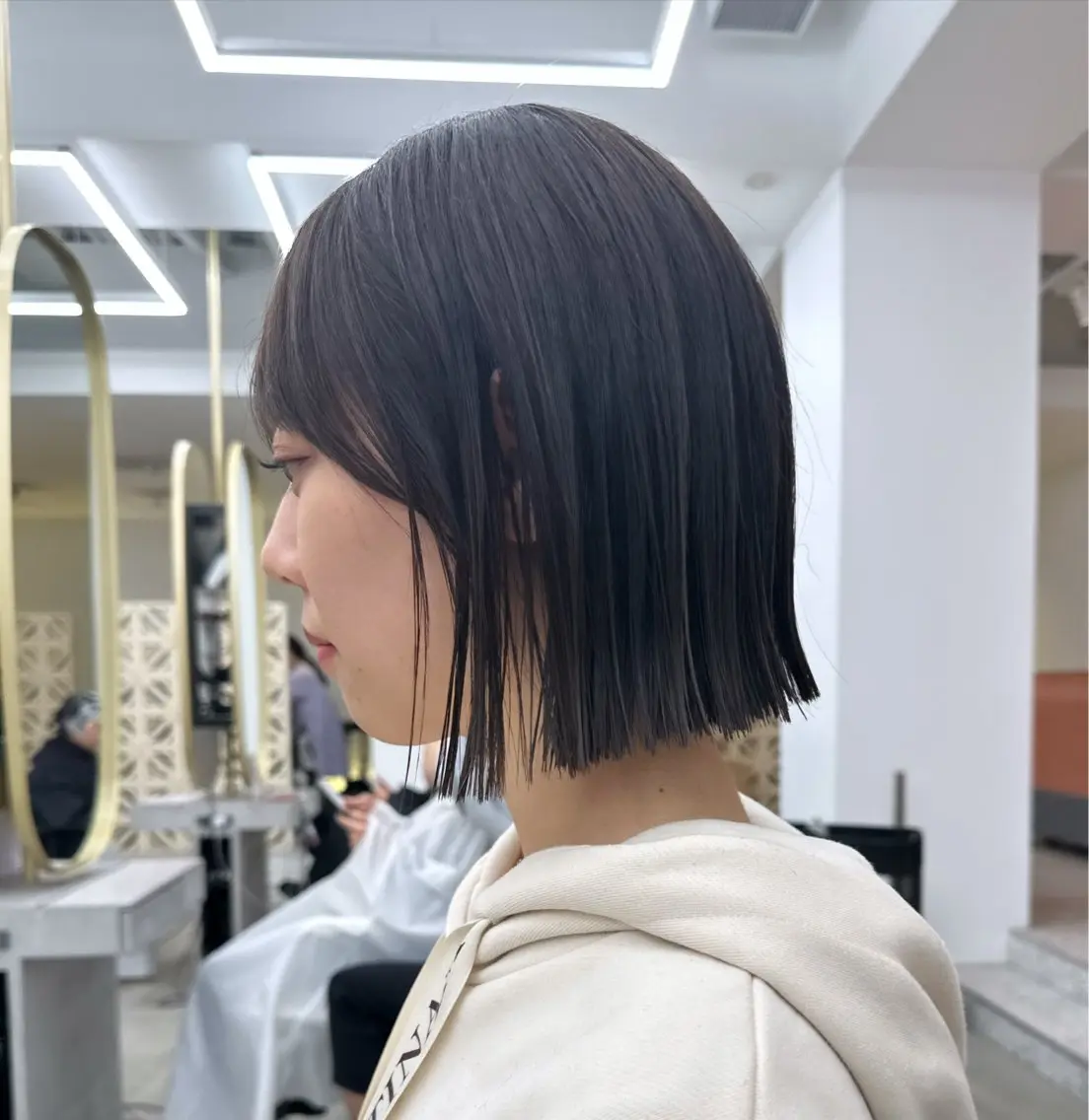 ショート 切りっぱなしボブ ボブ レイヤーボブ/ボブ 名駅/縮毛矯正のヘアスタイル