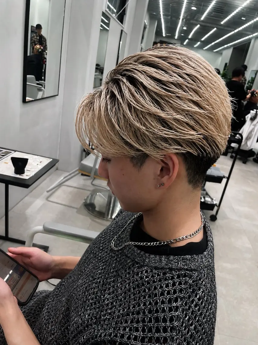 メンズ 丸岡 成穂のヘアスタイル