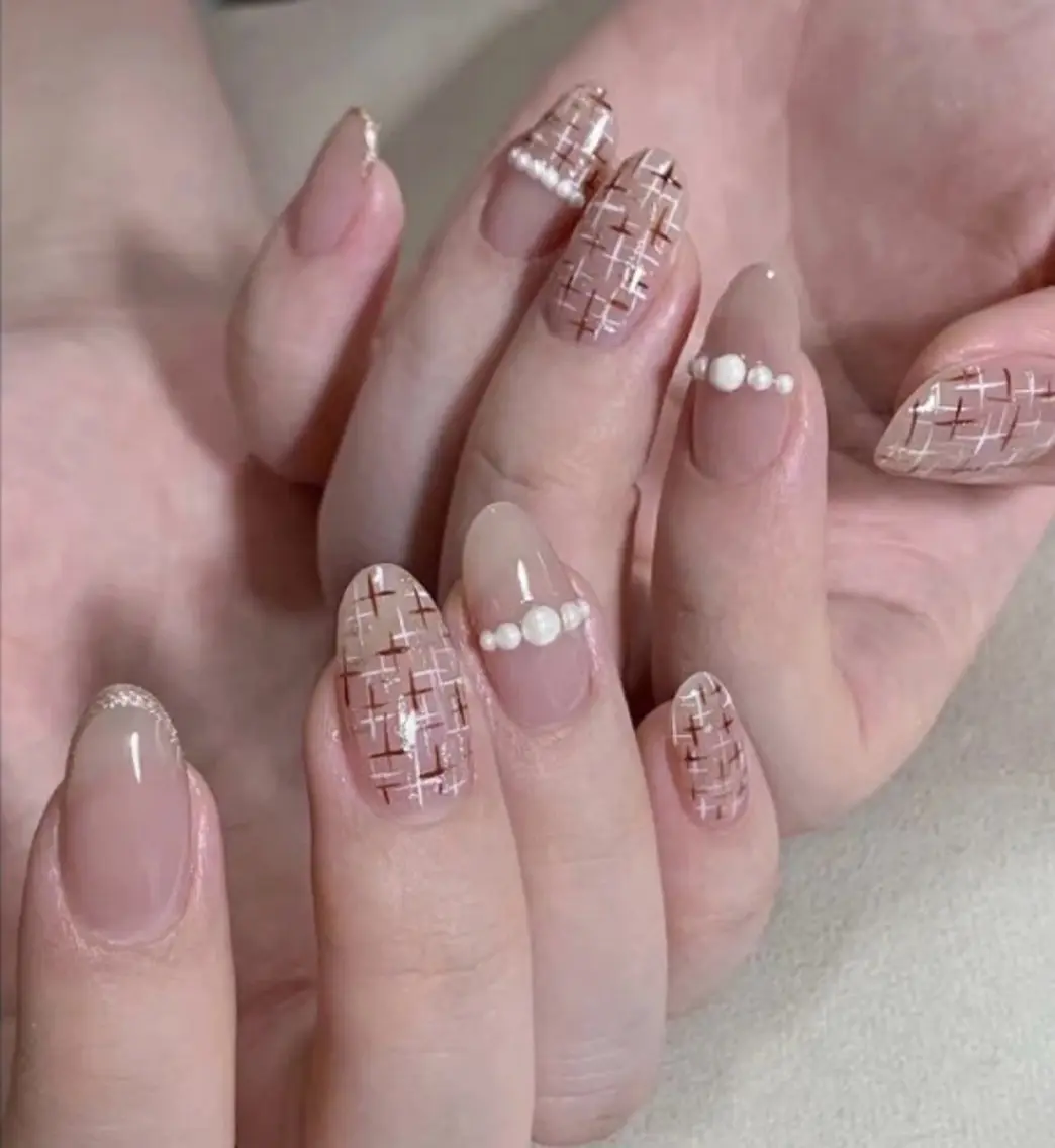 ネイル ハンドネイル ハンドケア queen nailのネイルデザイン