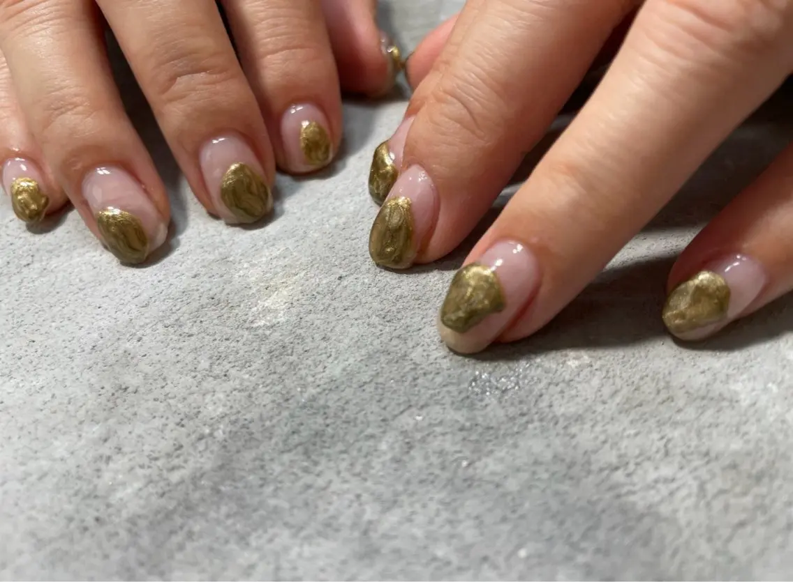 ネイル クリアネイル ゴールド 持ち込み ストーンネイル nail salon mwのネイルデザイン