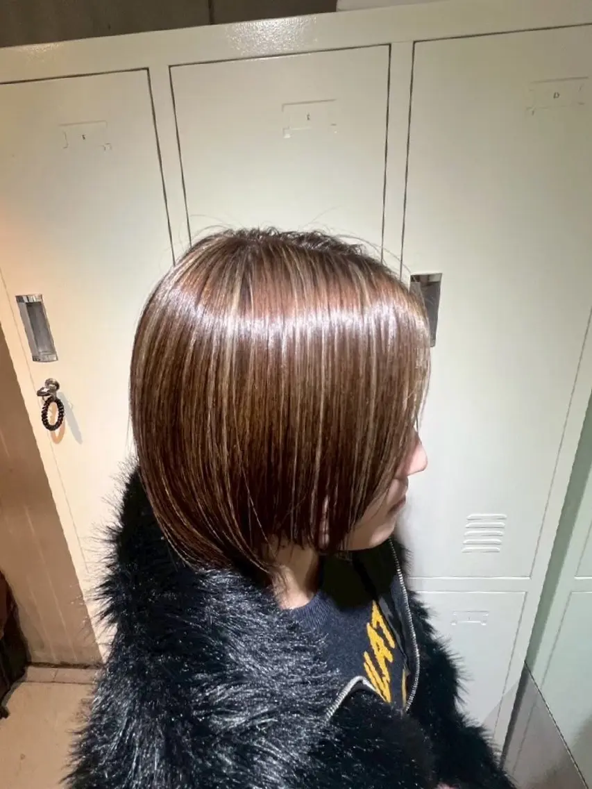 カラー ハイライトカラー カット募集中 AKARIのヘアスタイル