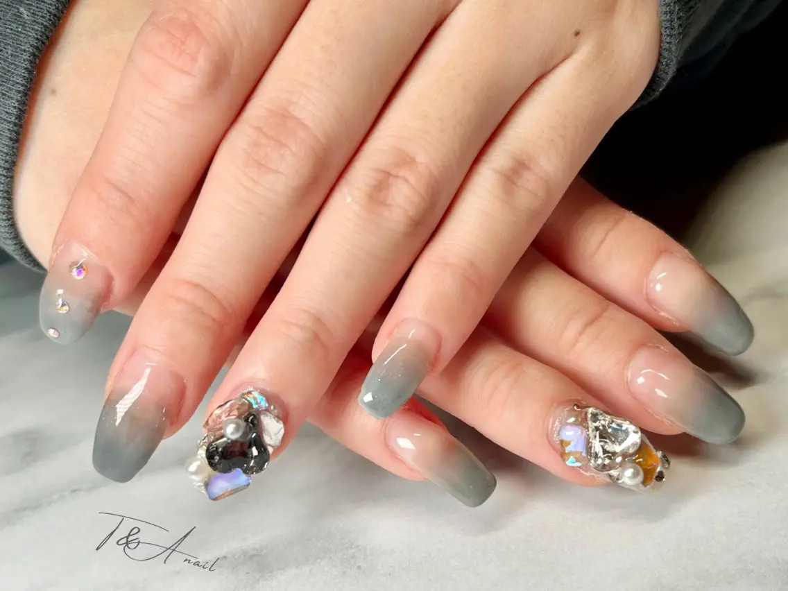 ネイル 長さ出し ジェルネイル グラデーション ハート スカルプネイル T&A nailのネイルデザイン