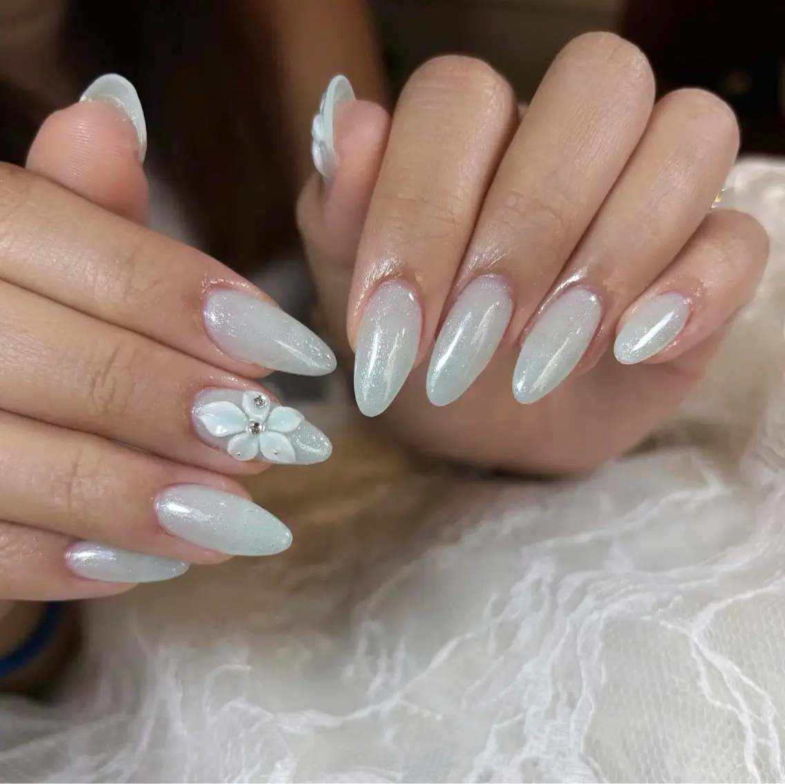 ネイル アートネイル ボルドー フレンチネイル ジェルネイル 氷ネイル・うるうるネイル ハンドネイル Julie NailSalonのネイルデザイン