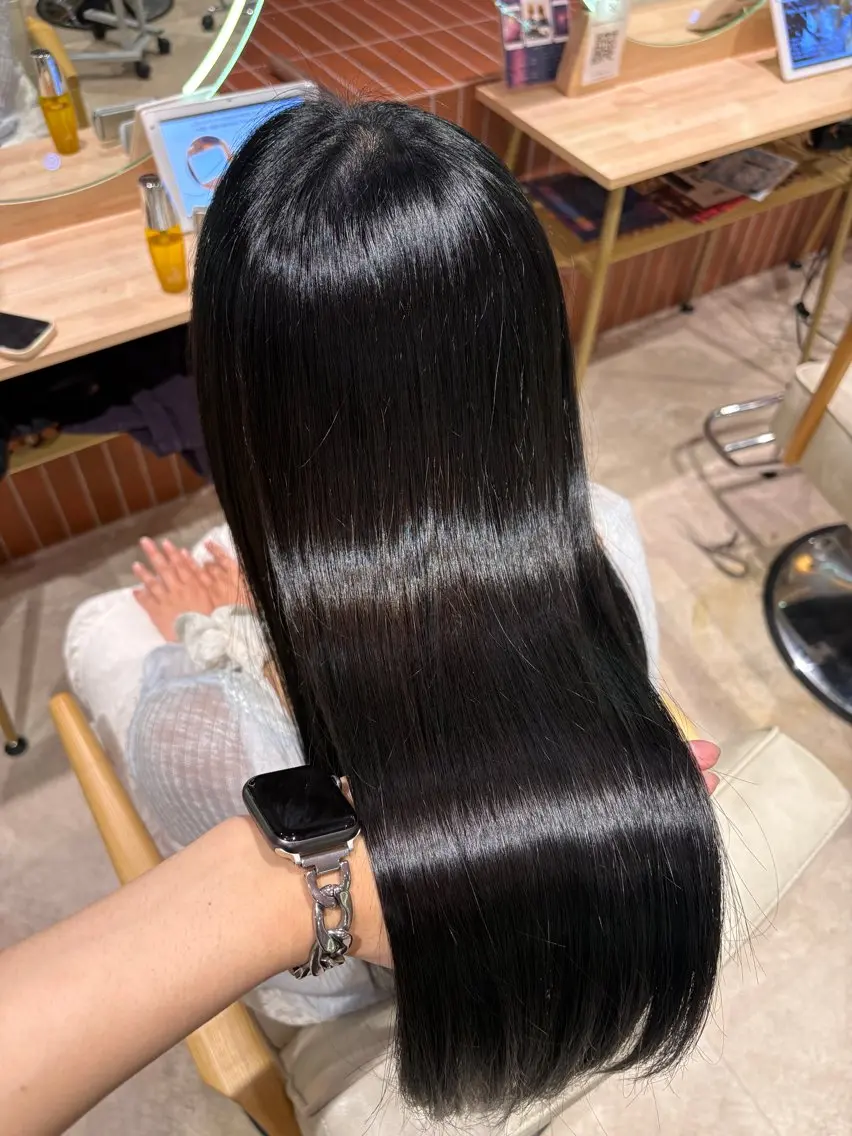 ロング カラー ヘアカラー レア🪼艶カラー/ 髪質改善💎ネイルのヘアスタイル