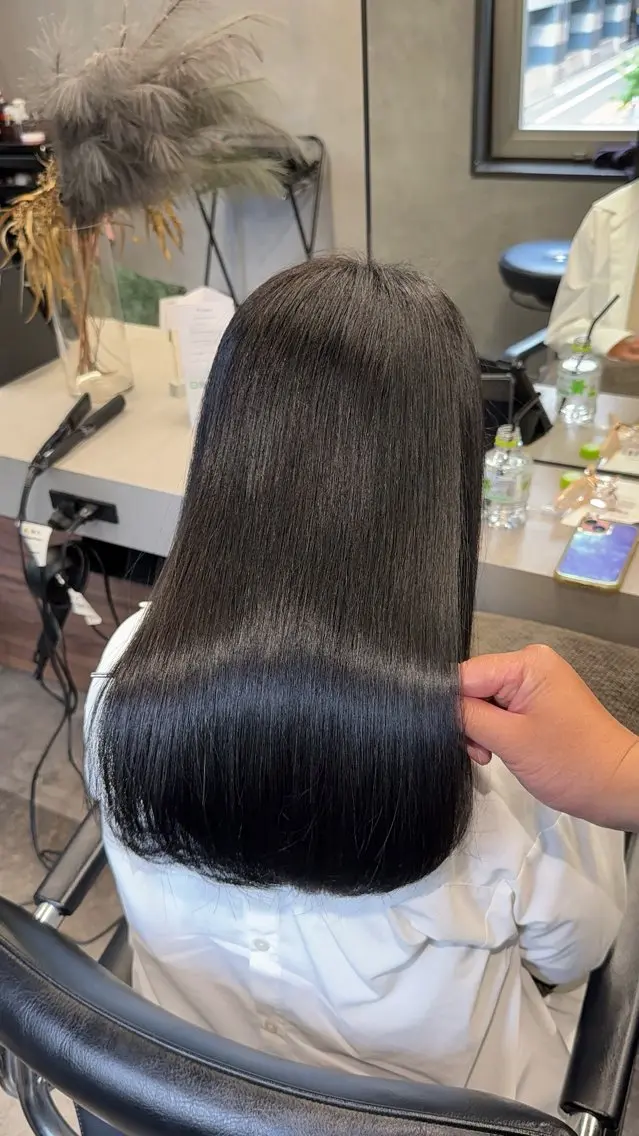 ロング 髪質改善 岡田 大樹のヘアスタイル