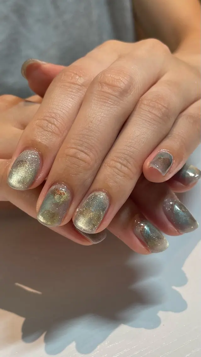 ネイル マグネットネイル MizuKi🫧 /銀座ネイル🌿のネイルデザイン