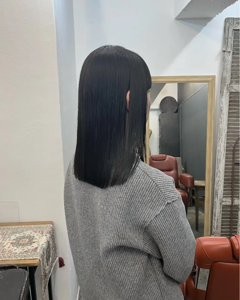 セミロング カラー カット ヘアカラー 暗髪とオリーブ🌿 渡辺拓人のヘアスタイル