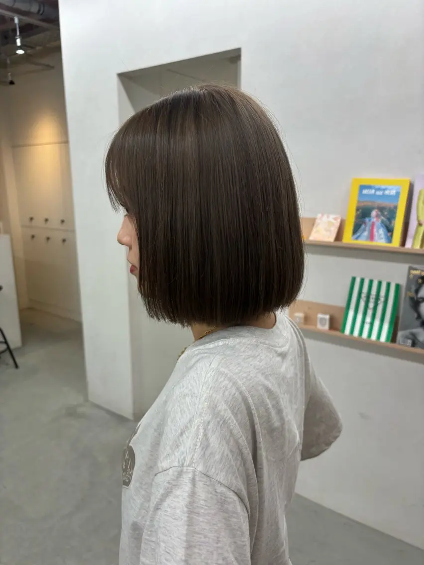 カラー ベージュカラー ブリーチ オリーブベージュ 暖色/透明感カラー かずきのヘアスタイル