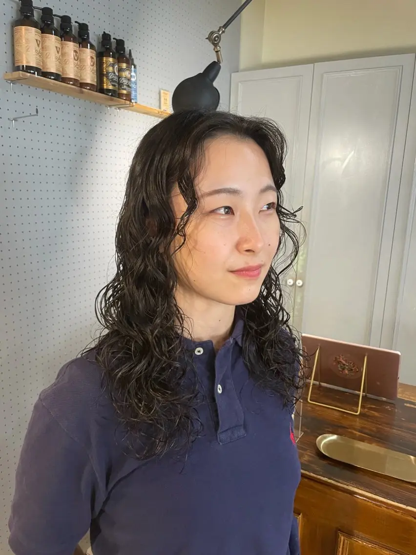 ミディアム パーマ カット パーマ 🤩噂のMr.髪ポジ ティブ®️yu🤩のヘアスタイル