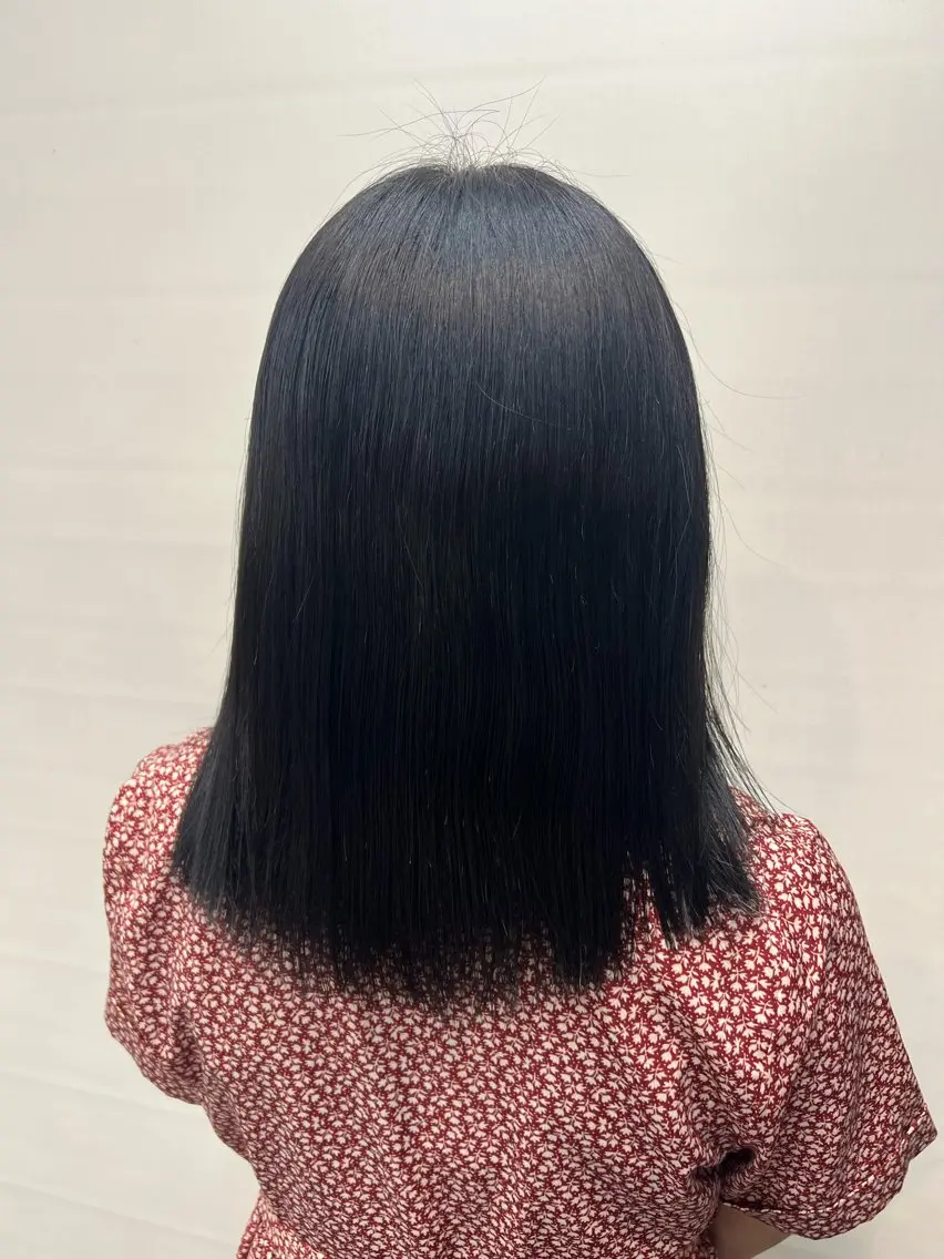 ミディアム ヘアカラー 本間 絵理奈‎のヘアスタイル