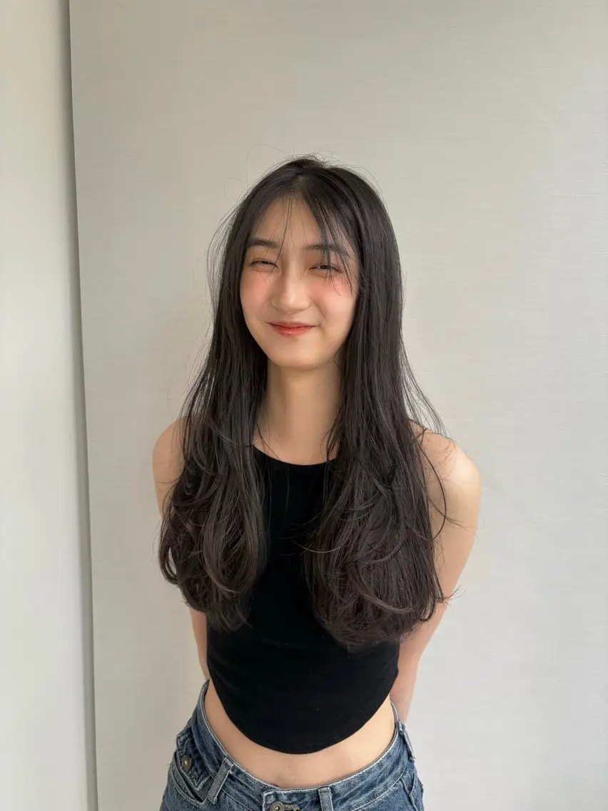 ロング レイヤーカット ハイトーンカラー 🐈🤎Rikoのヘアスタイル