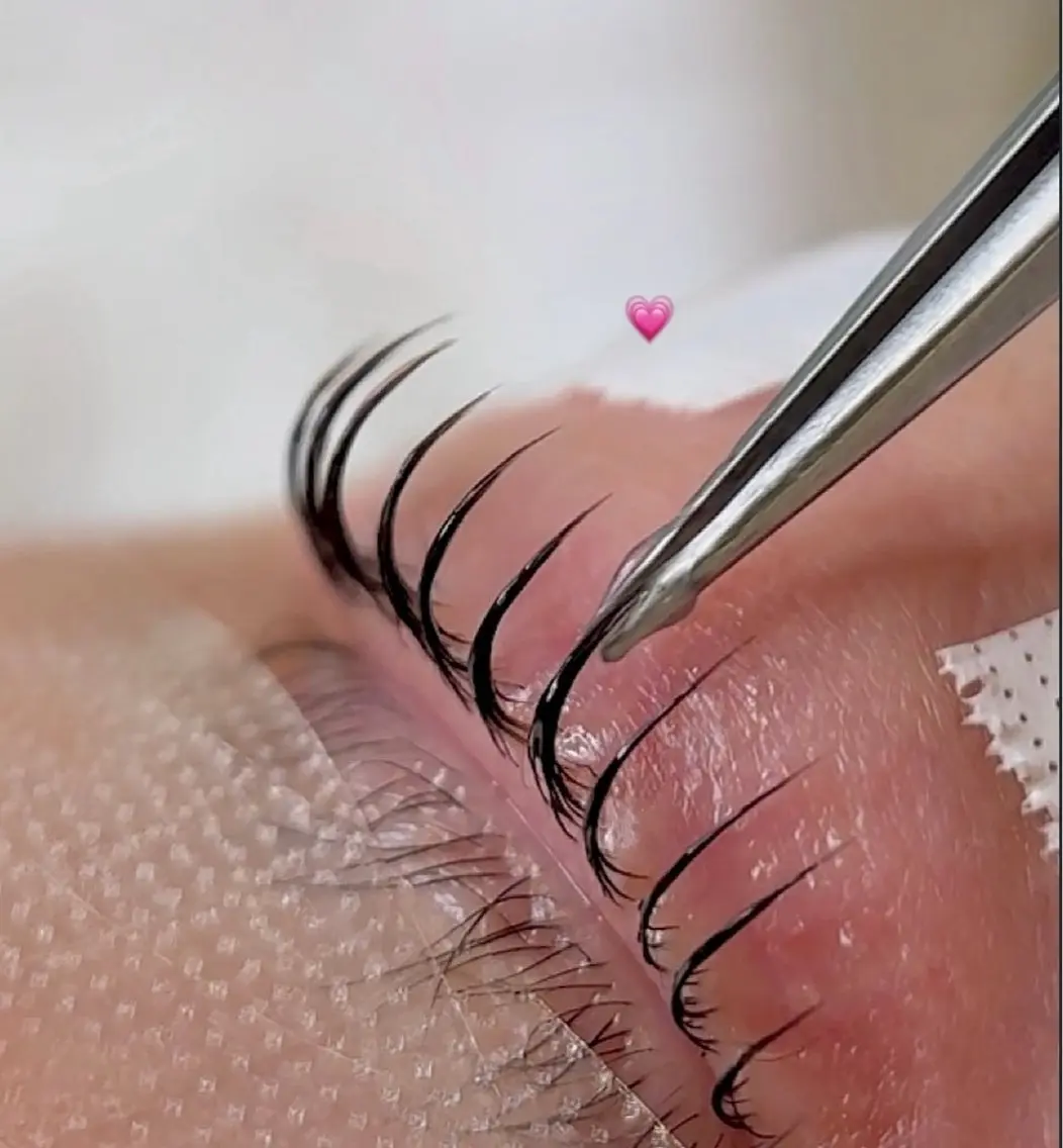 マツエク・マツパ 束感まつ毛 韓国風マツエク マツパ CiCi🫧 eyelashのマツエク・マツパデザイン